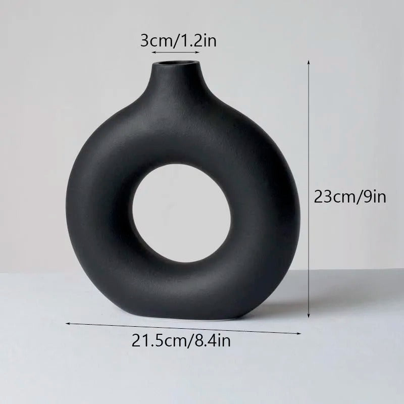 Nordic Ceramic Donut Vase – Modern Hollow Round Pampas Grass Vase for Living Room, Office, Bedroom & Minimalist Home Decor