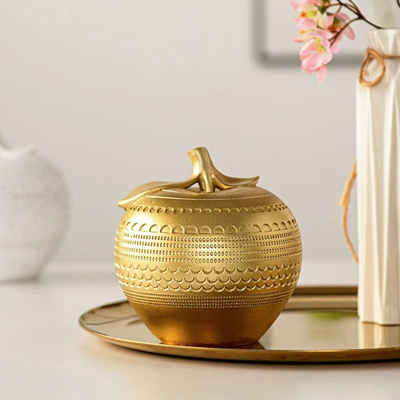 Luxury Gold Apple Resin Figurine – Modern Decorative Fruit Statue for Living Room, Office, Shelf, Coffee Table & Home Decor