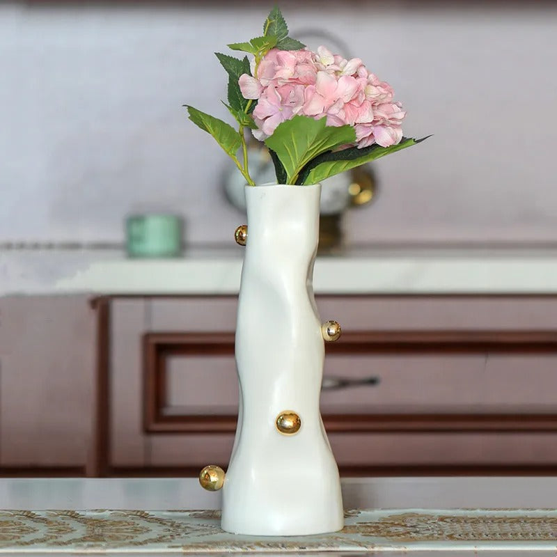 Geometric Resin Flower Vase – Modern Irregular Sphere Decorative Vase for Artificial Flowers, Pampas Grass, Living Room, Bedroom & Office Decor