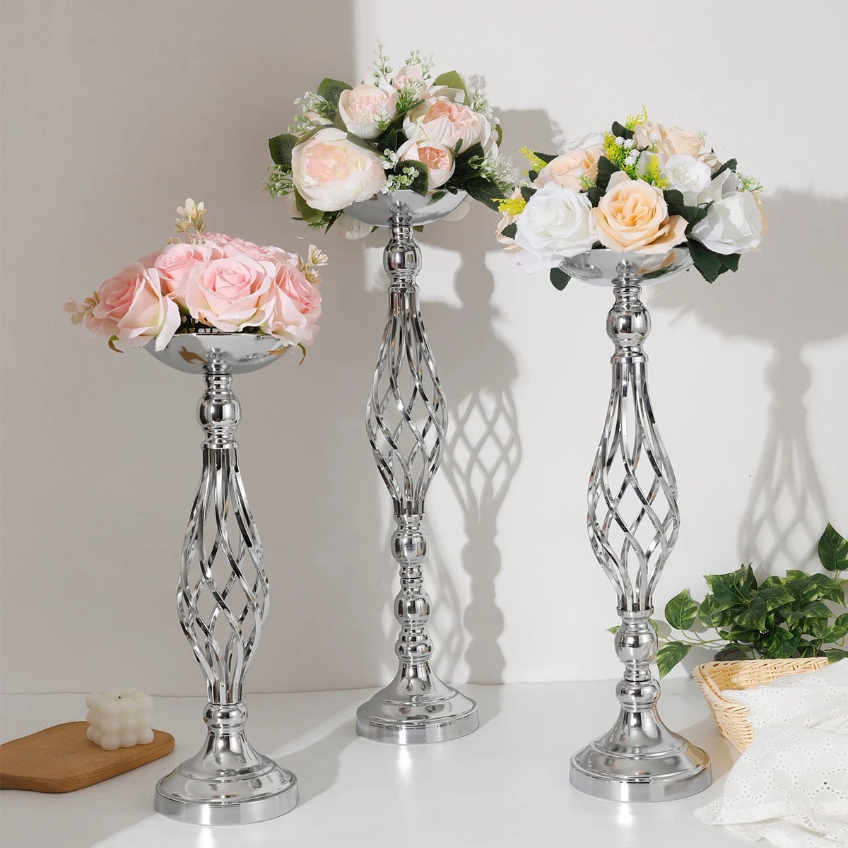 Modern Luxury Gold Twisted Metal Candlestick Holder with Flower Vase – Decorative Iron Candle Stand for Taper Candles, Wedding Table Centerpiece, Living Room, Bedroom, Dining Table, Home Decoration & Gift