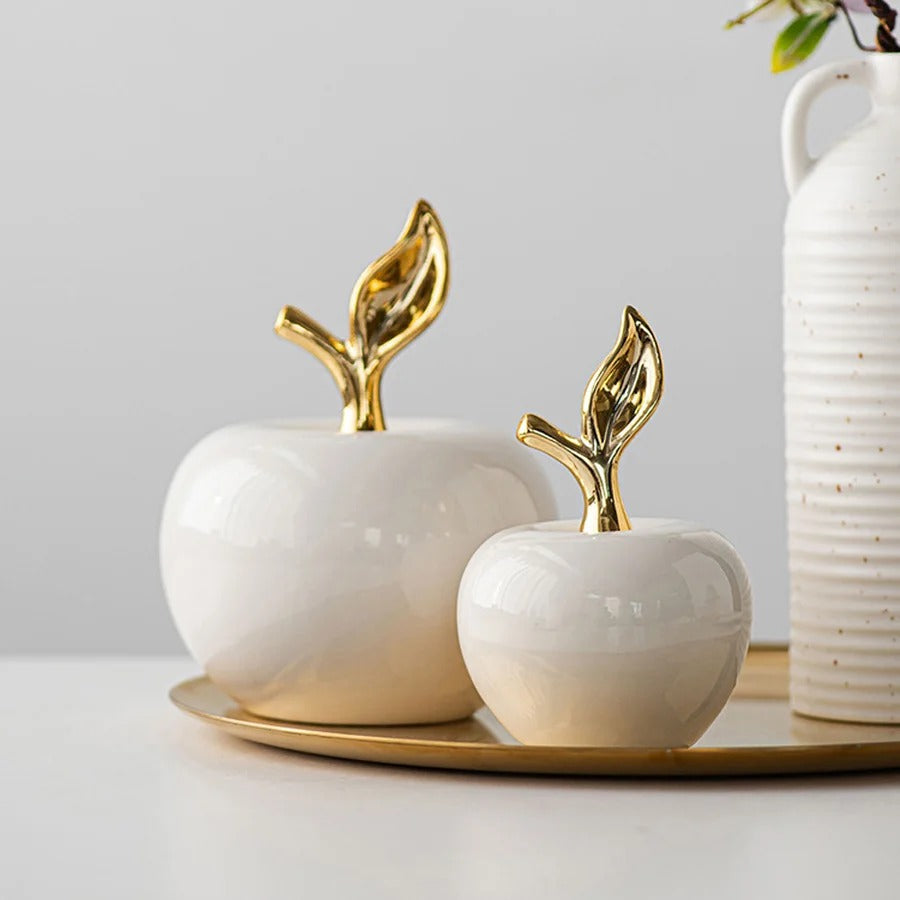 Luxury Gold Apple Resin Figurine – Modern Decorative Fruit Statue for Living Room, Office, Shelf, Coffee Table & Home Decor